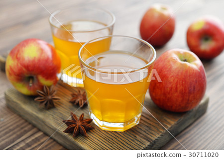 Apple cider in glass Apple cider in glass 30711020