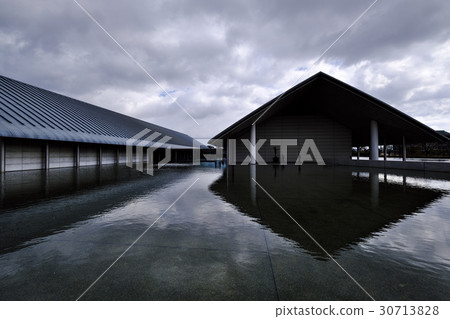 A museum A museum 30713828