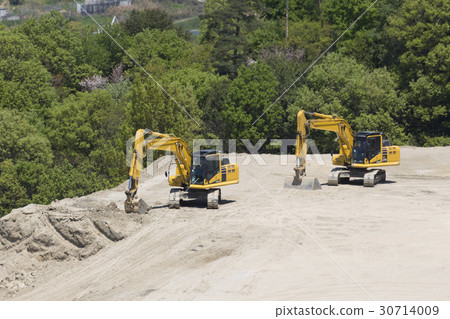 建築工地的鐵鍬車 30714009