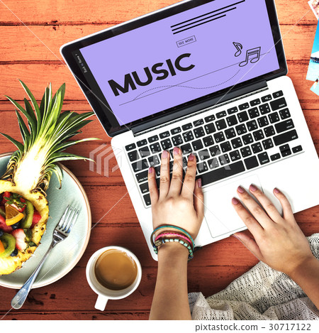 Listen Music Entertain Melody Harmony 30717122