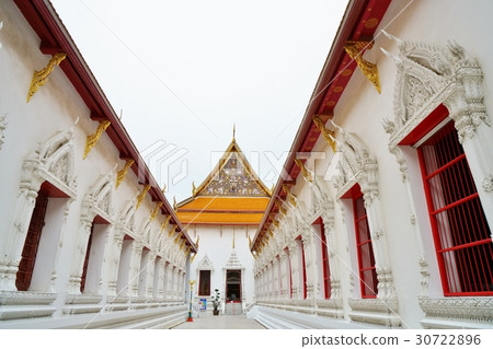 Thailand Wat Mahathat Yuwara Tran Sarit, Wat Mahadhatu Temple Thailand Wat Mahathat Yuwara Tran Sarit, Wat Mahadhatu Temple 30722896