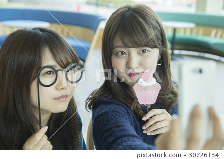 College of female college student photography photography shooting cooperation: Japan Economics University College of female college student photography photography shooting cooperation: Japan Economics University 30726134