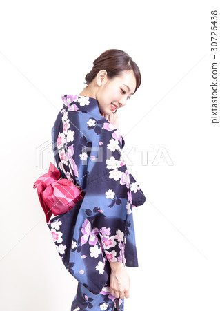 Young woman posing positively for yukata Young woman posing positively for yukata 30726438