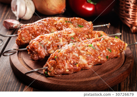Raw traditional sish kebab Raw traditional sish kebab 30726679