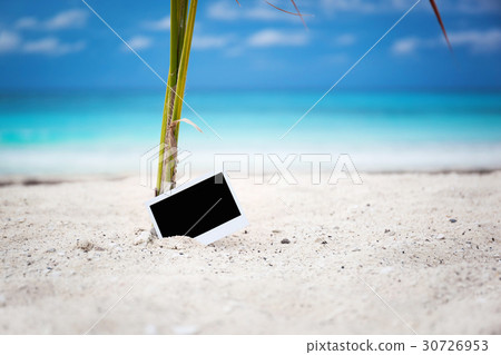 Empty photo card on beach Empty photo card on beach 30726953