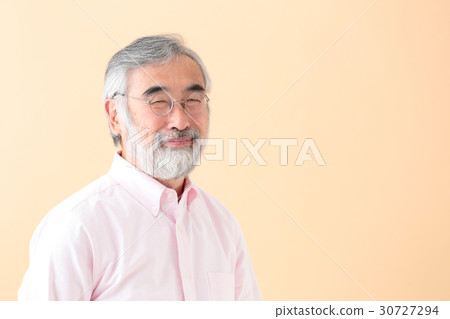 Senior man portrait 30727294