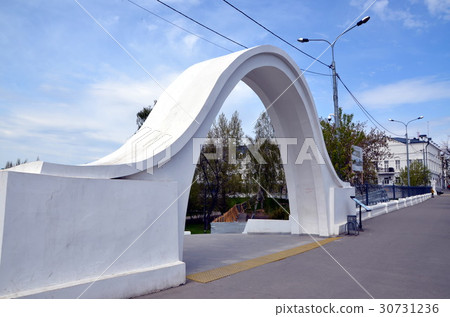 Arch of lovers in park Black Lake in Kazan, Russi 30731236