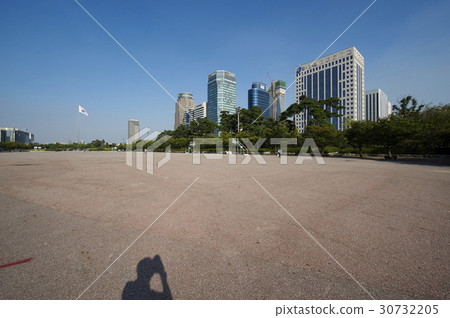 Securities, Yeouido Park, Yeouido, Yeongdeungpo-gu, Seoul 30732205