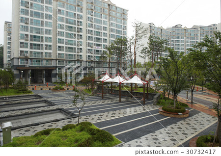 Ojeong-gu, Bucheon city, Gyeonggi-do Ojeong-gu, Bucheon city, Gyeonggi-do 30732417