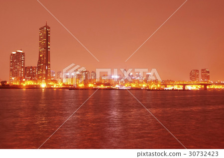 63 Building, Kumho District, Yeouido, Yeongdeungpo-gu, Han River, Seoul 30732423