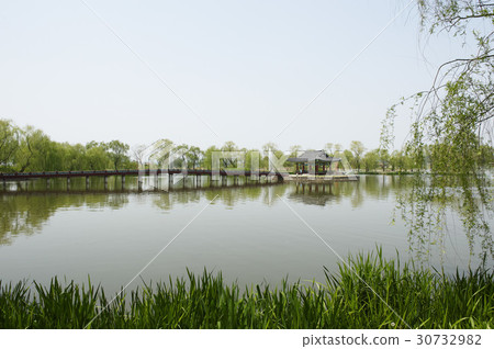 Chungnam，Buyeo，Gangnamji 30732982