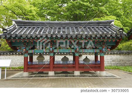 控制行為,慶南市統營市漢山島漢山島清木宮遺址 控制行為,慶南市統營市漢山島漢山島清木宮遺址 30733005