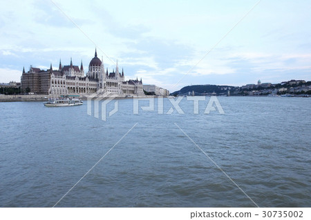 Capitol, Danube River, Budapest, Hungary 30735002