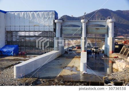 Construction of the Chikumagawa River Hydrochemical Water Head Construction of the Chikumagawa River Hydrochemical Water Head 30736538