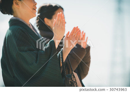 拜拜 父母和小孩 親子 30743963