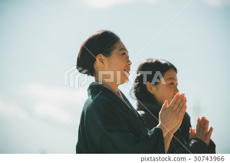 拜拜 父母和小孩 親子 30743966