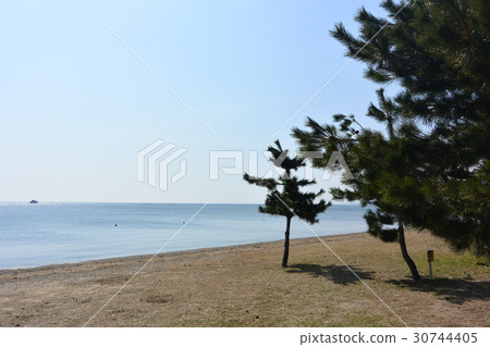 Landscape in the northern part of Lake Biwa 30744405