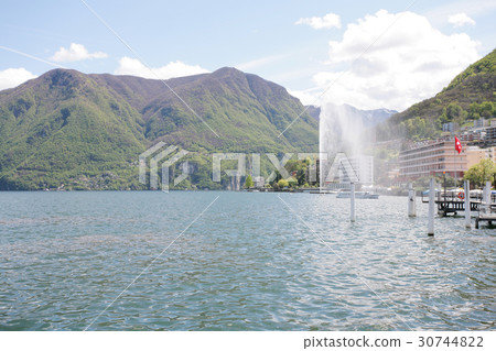 Mountainside villas and appartments at lake Mountainside villas and appartments at lake 30744822