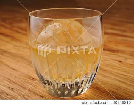 Whiskey rock 30748810