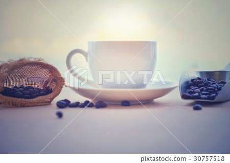 Coffe ,Cofee Bean on table 30757518