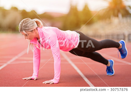 woman fitness 30757876