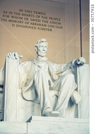 Statue of Abraham Lincoln 30757918