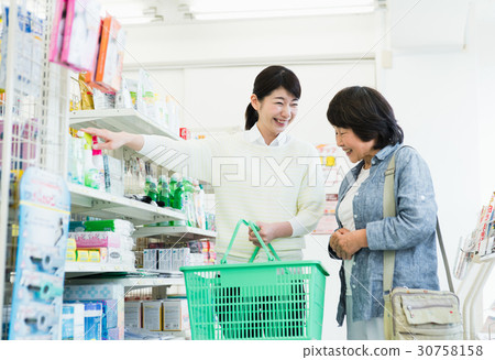 新娘和婆婆（購物） 30758158