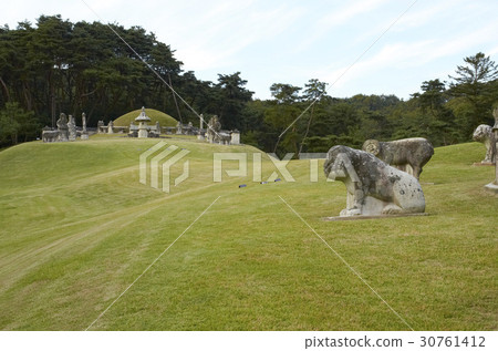 Yeongnyeongneung (Historic Site No. 195), Yeoju City, Gyeonggi-do Yeongnyeongneung (Historic Site No. 195), Yeoju City, Gyeonggi-do 30761412