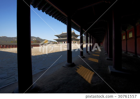 Kunjeongjeon (National Treasure No.223), Gyeongbokgung Palace, Jongno-gu, Seoul Kunjeongjeon (National Treasure No.223), Gyeongbokgung Palace, Jongno-gu, Seoul 30761557