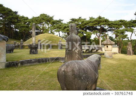 京畿道驪州市的Yeongnyeongneung（歷史遺址195號） 30761748