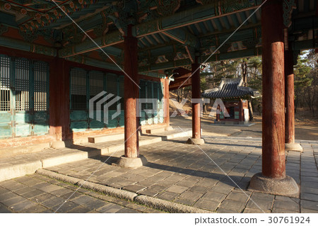 Seoryeongneung (Historic Site No. 198), Goyang City, Gyeonggi-do 30761924