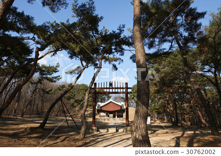Seonchangwon, Seoweungryong (Historic Site No. 198), Goyang City, Gyeonggi-do Seonchangwon, Seoweungryong (Historic Site No. 198), Goyang City, Gyeonggi-do 30762002