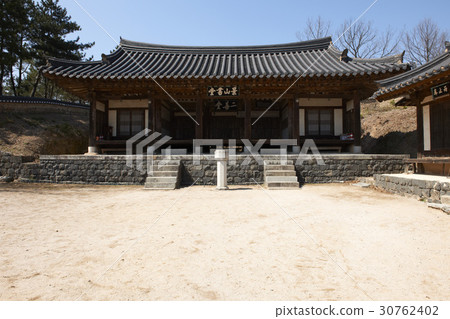 Gyeongsan Seodang, Yangdong Folk Village, Gyeongju, Gyeongbuk 30762402
