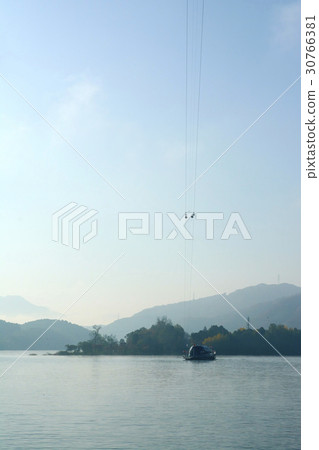 秸稈絲,遊輪,南怡島,北江,春川,江原道 秸稈絲,遊輪,南怡島,北江,春川,江原道 30766381