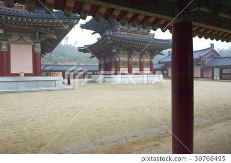 Baekje Cultural Complex, Busan, Chungnam 30766495