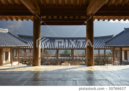 Man Daewoo, Bongsan Seowon (Historic Site No. 260), Andong City, Gyeongbuk Province 30766637