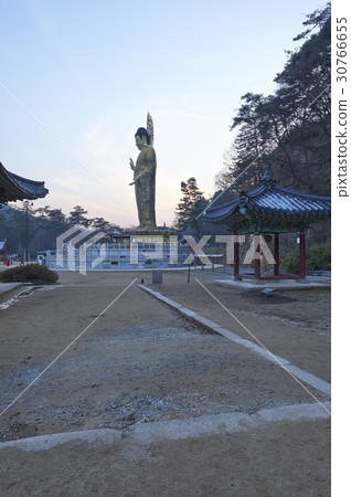 Buddhist Temple Stone Buddhist Bodhisattva Prize (Treasure No. 1417), Buddhist Temple Gimdong Maitre Buddhist Temple, Buddhist Temple (Private Residence No. 503), Mt. Mori, Boeun-gun, Chungbuk Buddhist Temple Stone Buddhist Bodhisattva Prize (Treasure No. 1417), Buddhist Temple Gimdong Maitre Buddhist Temple, Buddhist Temple (Private Residence No. 503), Mt. Mori, Boeun-gun, Chungbuk 30766655