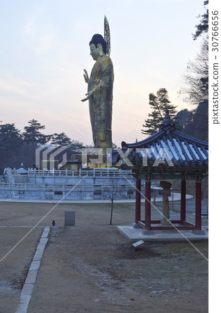Buddhist Temple Stone Buddhist Bodhisattva Prize (Treasure No. 1417), Buddhist Temple Gimdong Maitre Buddhist Temple, Buddhist Temple (Private Residence No. 503), Mt. Mori, Boeun-gun, Chungbuk 30766656