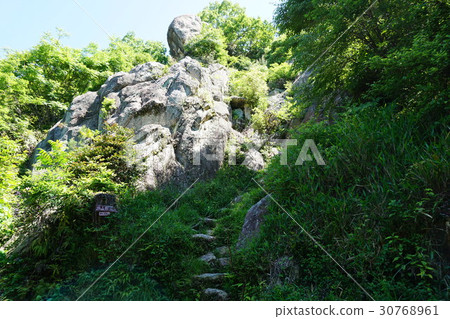 Shikiyama Shiroyama登山道路樓梯站點兵庫縣加古川市Shikata cho Shikiyama Shiroyama登山道路樓梯站點兵庫縣加古川市Shikata cho 30768961