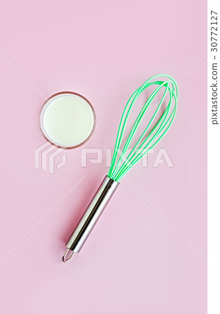 Still life creative colorful pink and green  30772127