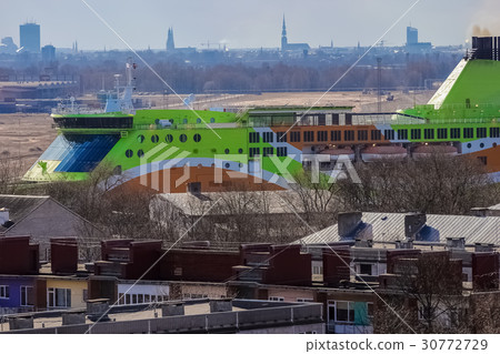 Green cruise liner Green cruise liner 30772729