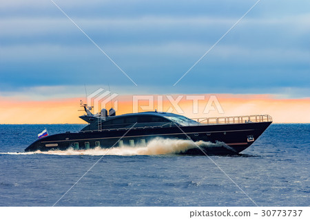Black elite speed motor boat Black elite speed motor boat 30773737