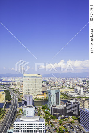 Beautiful streets of Fukuoka 30774761