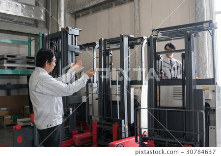 Business image / warehouse 30784637