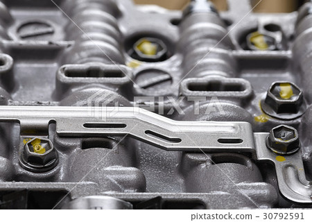 Mechanical part with metal components and Mechanical part with metal components and 30792591