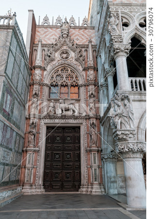 Carta Gate Porta della Carta at Piazza San Marco. 30796074