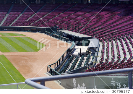 A Players Seat Players Bench Shelter