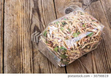 Dry leaves of lemongrass in package Dry leaves of lemongrass in package 30798619