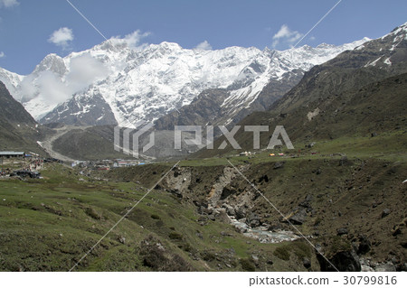 Himalayan Mountain Path Himalayan Mountain Path 30799816