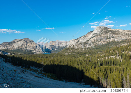 Yosemite National Park in summer Yosemite National Park in summer 30806754